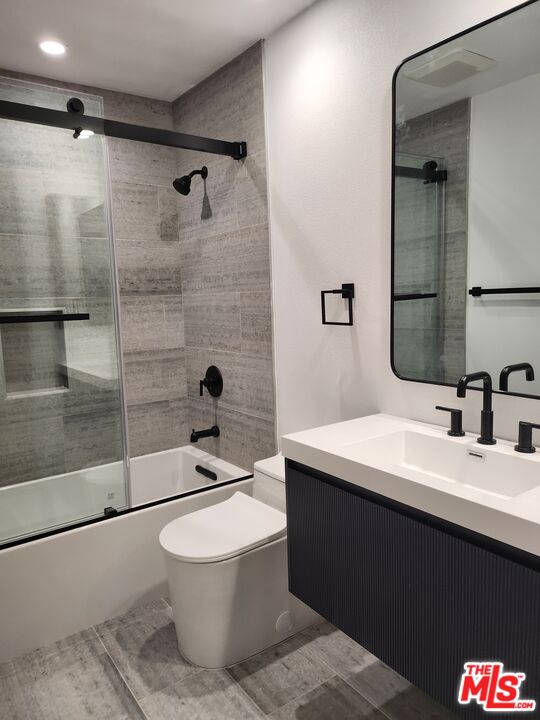 2122 Century Park Ln Unit: 213