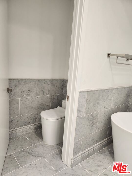 2122 Century Park Ln Unit: 213