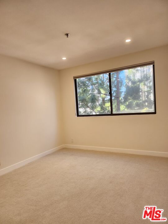 2122 Century Park Ln Unit: 213