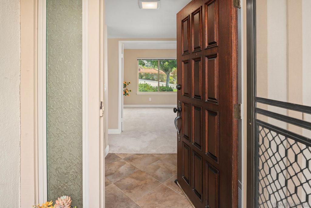 17446 Plaza Animado 121