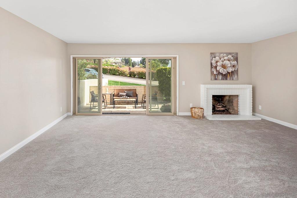 17446 Plaza Animado 121