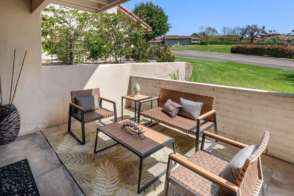 17446 Plaza Animado 121