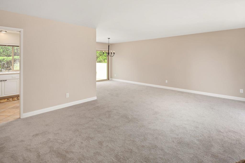 17446 Plaza Animado 121