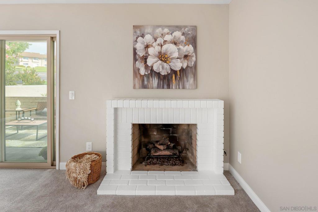 17446 Plaza Animado 121