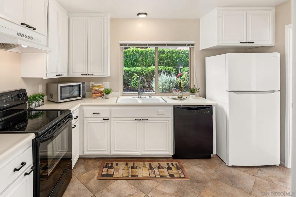 17446 Plaza Animado 121