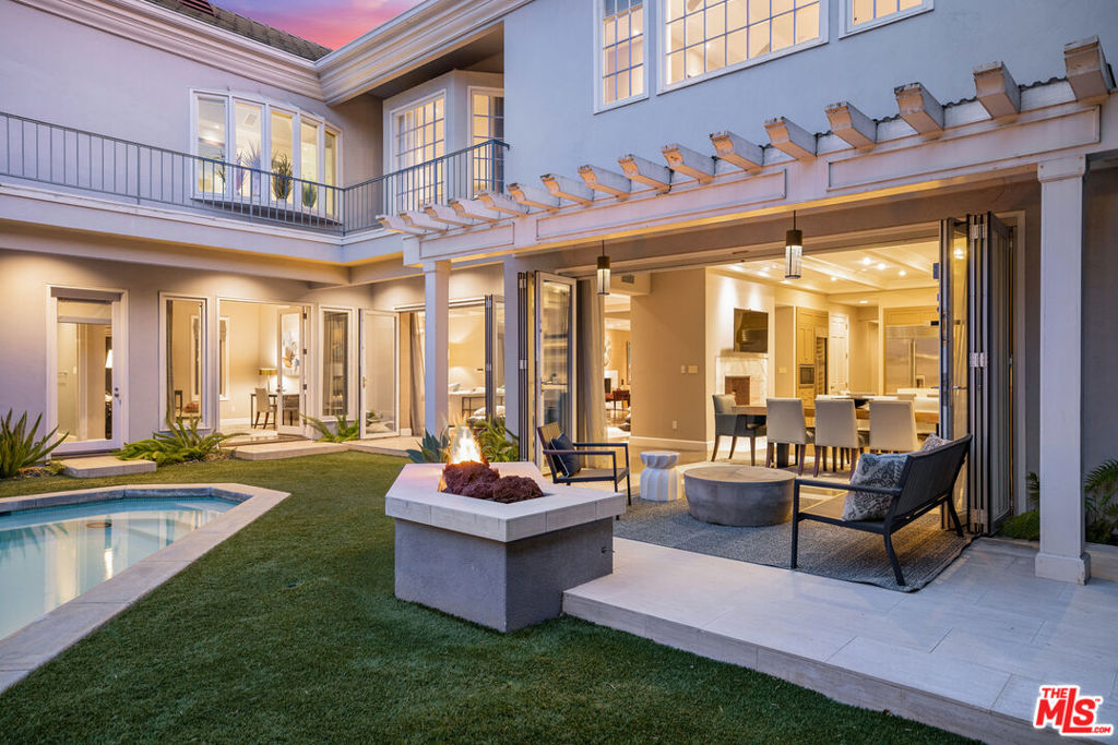 720 N Crescent Drive