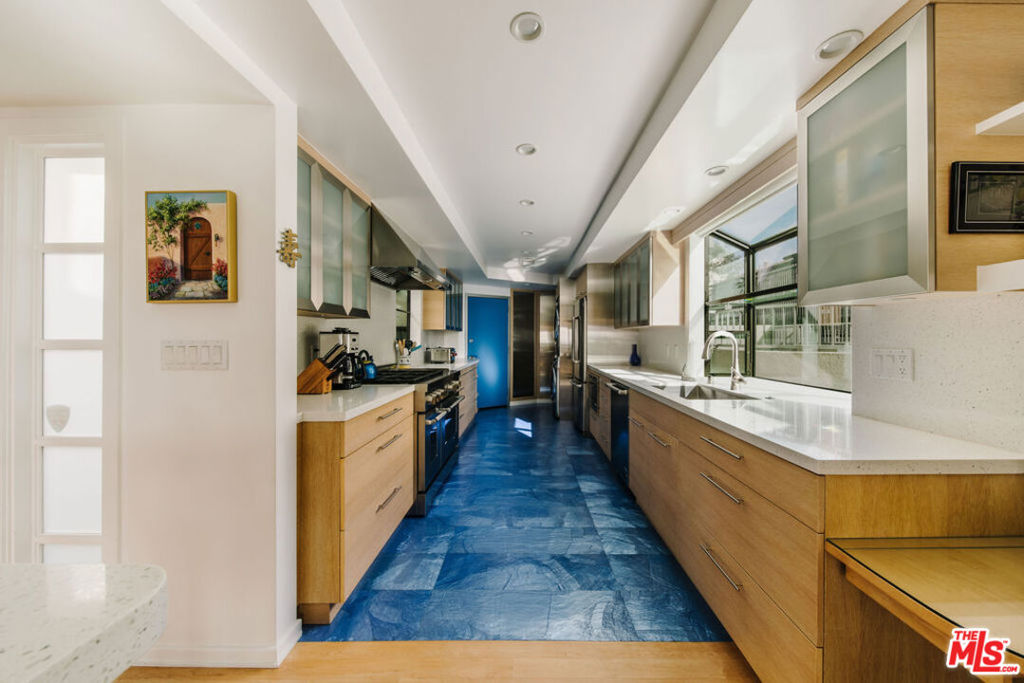 23 Sea Colony Drive