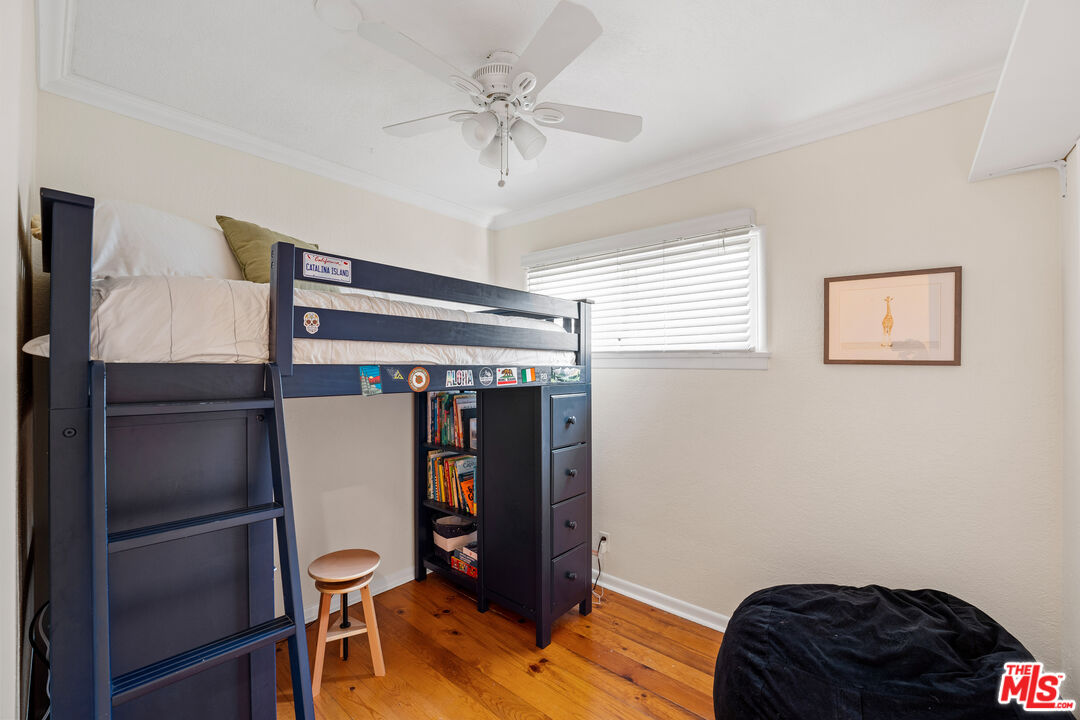 22157 Avenue San Luis