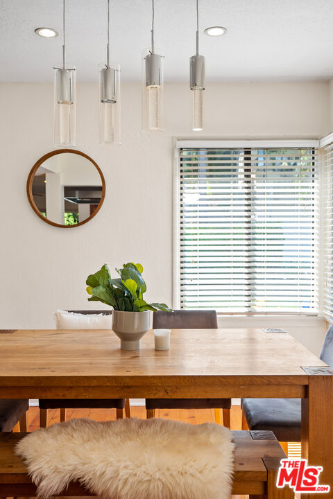 22157 Avenue San Luis