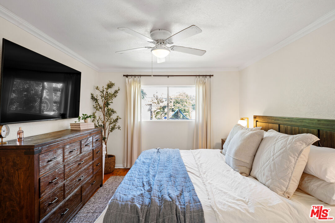 22157 Avenue San Luis