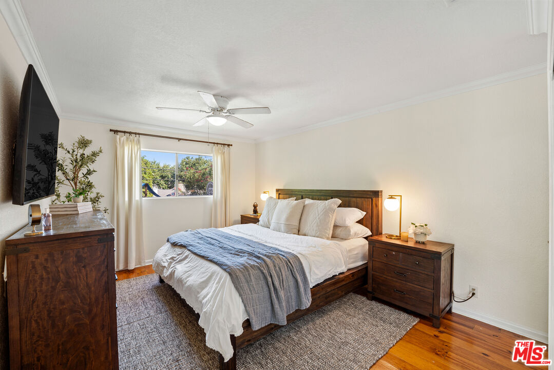 22157 Avenue San Luis