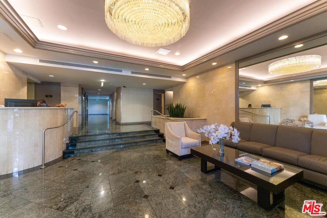 2170 Century Park East Unit: 2006