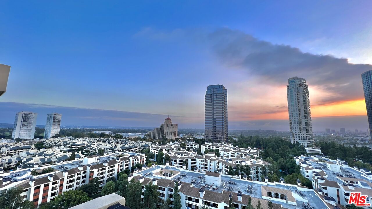 2170 Century Park East Unit: 2006