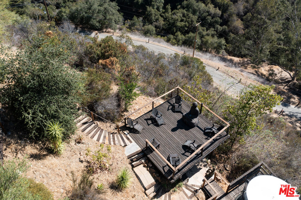 1738 1/4 Topanga Skyline Drive