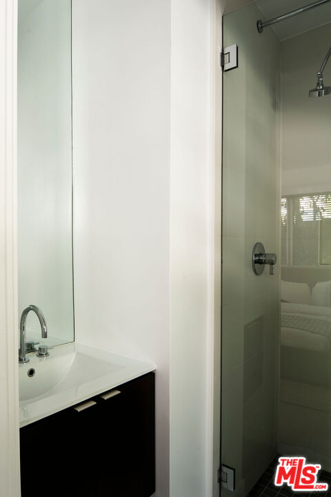 1611 Sunset Plaza Dr