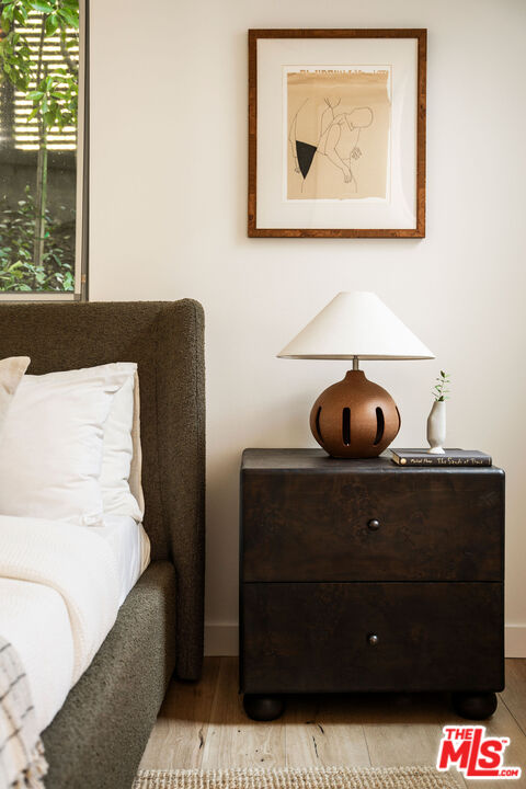 1611 Sunset Plaza Dr