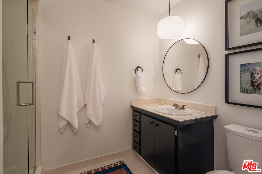 850 N Kings Rd Unit: 102