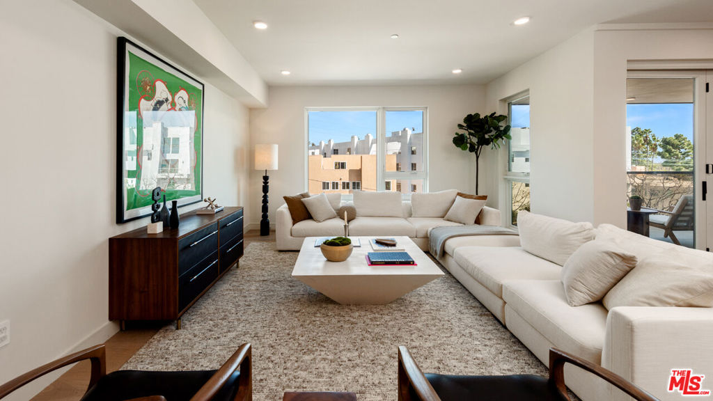 505 Barrington 402