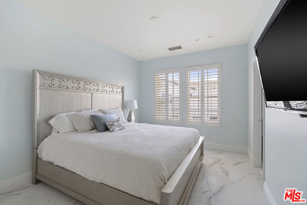 21615 Medina Estates Drive