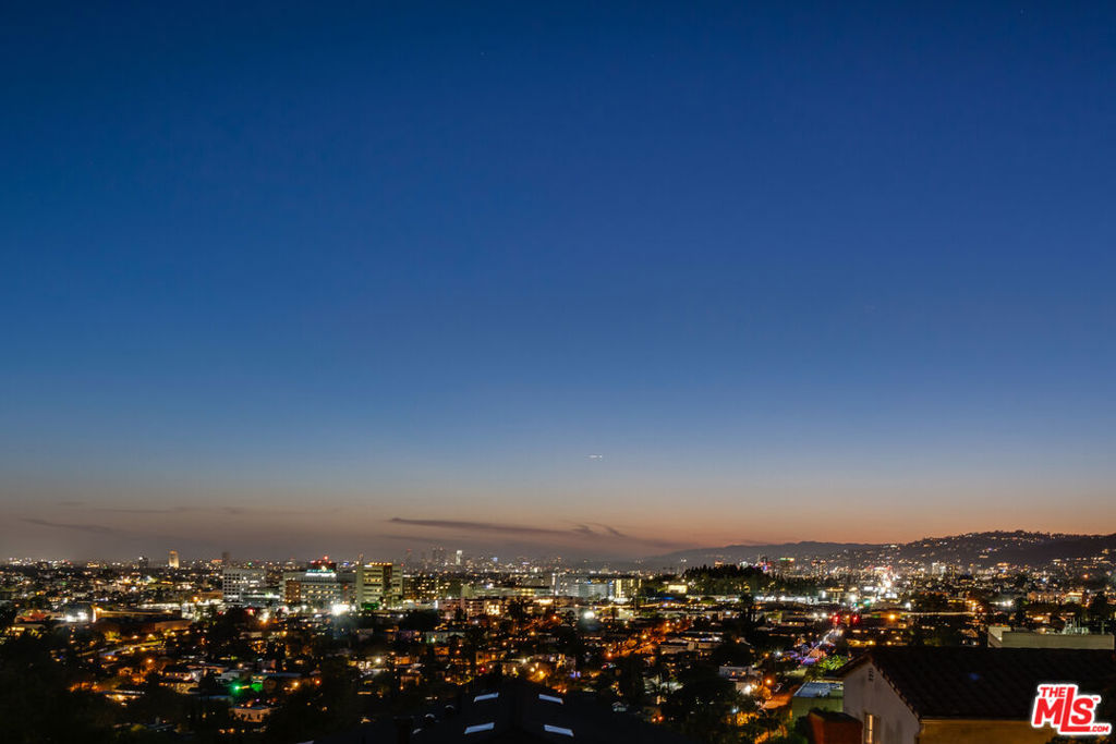 1816 Hollyvista Avenue