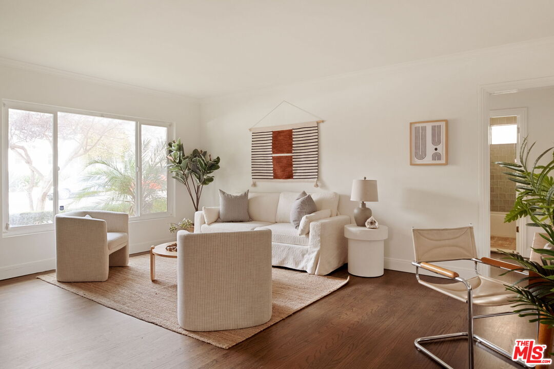 1922 Tamarind Ave Unit: 1