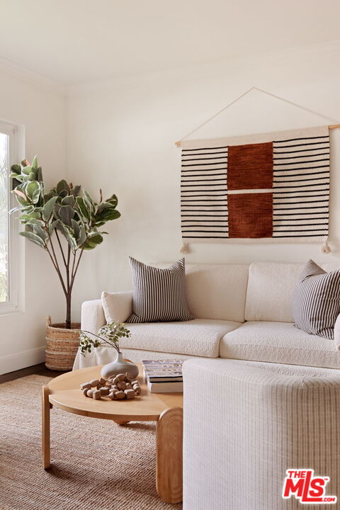 1922 Tamarind Ave Unit: 1