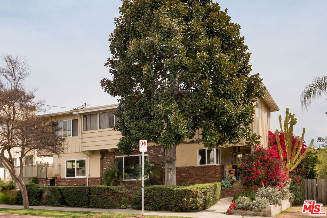 1922 Tamarind Ave Unit: 1