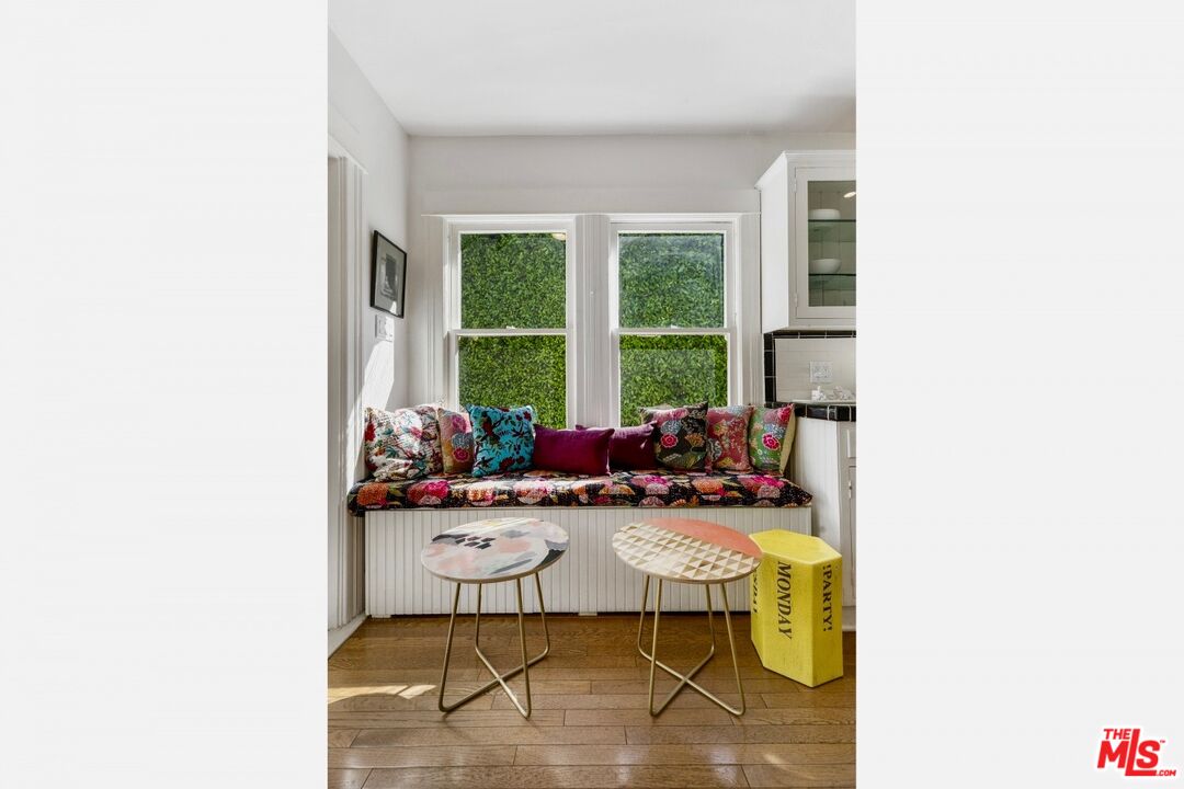 1308 N Orange Grove Ave