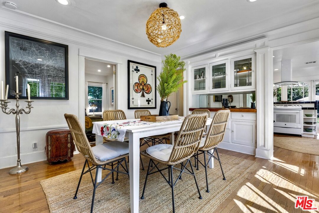 1308 N Orange Grove Ave