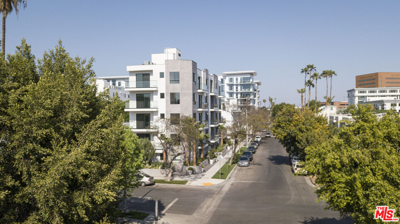 8555 Colgate AVE Unit: 501