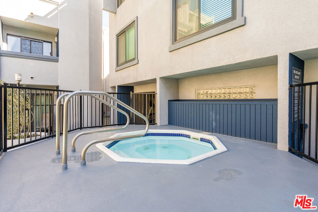 1940 N Highland Avenue 75