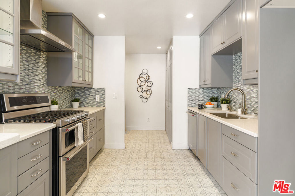 1940 N Highland Avenue 75