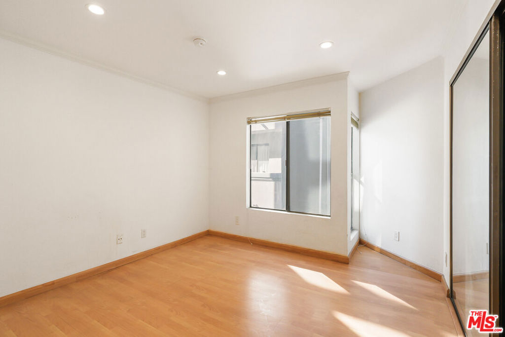 1940 N Highland Avenue 75