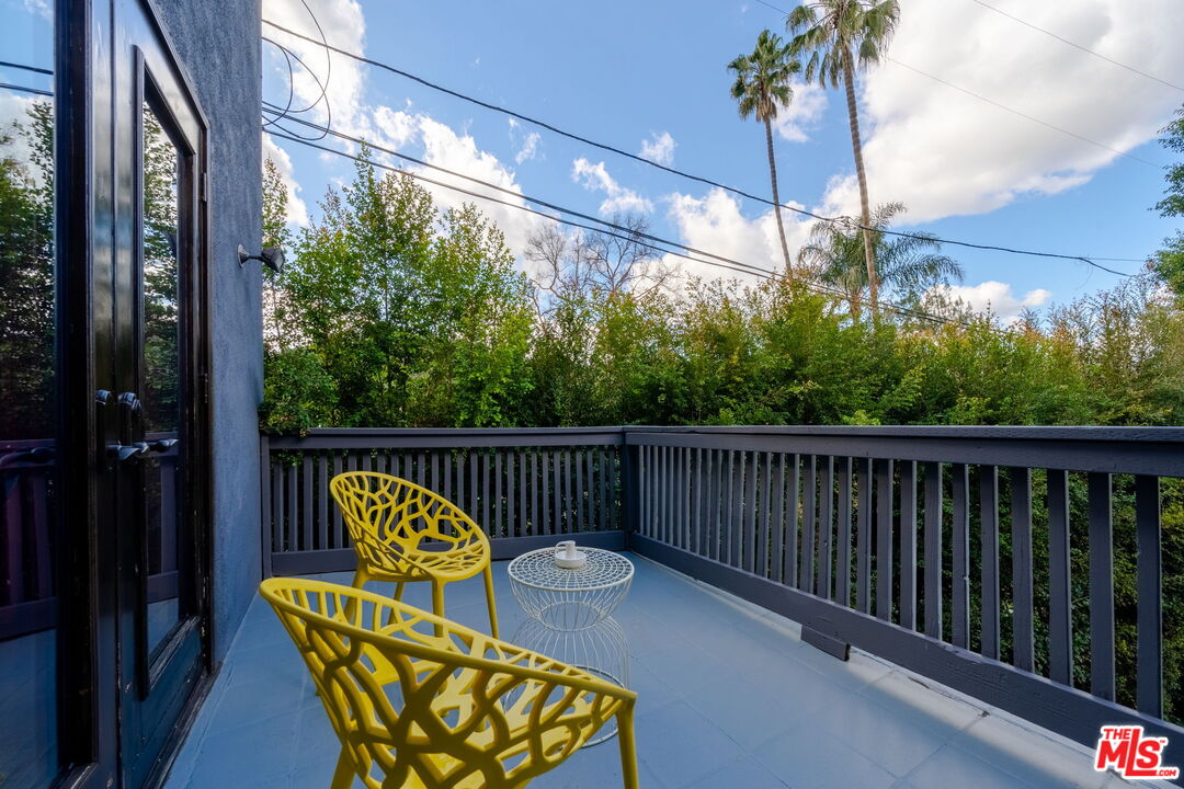 3870 Avenida Del Sol