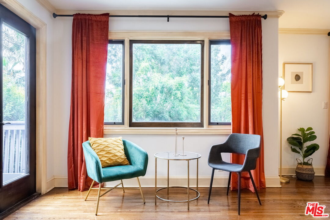 3870 Avenida Del Sol