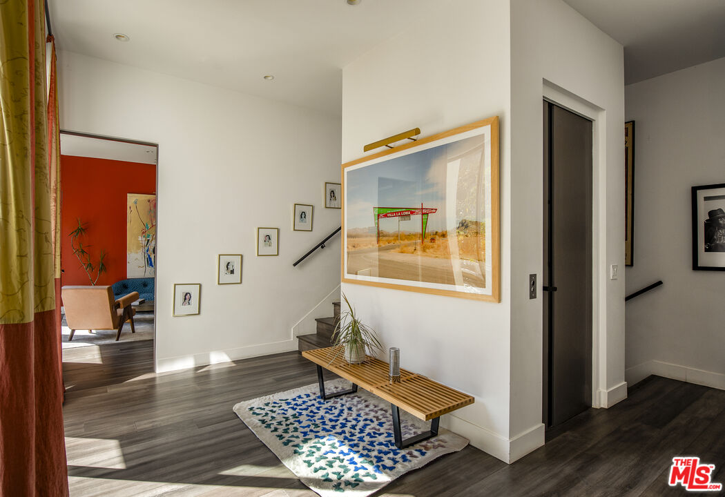 8145 Willow Glen Rd