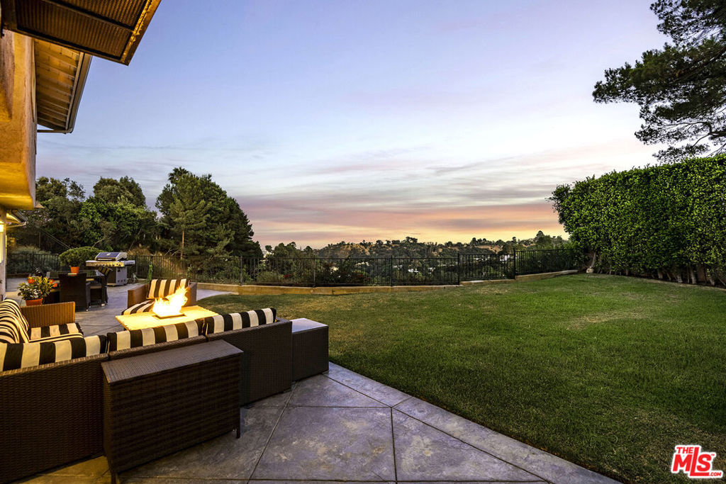 8407 Skyline Drive