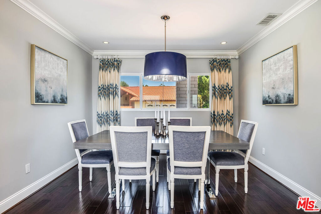 8407 Skyline Drive