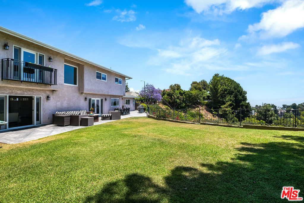 8407 Skyline Drive