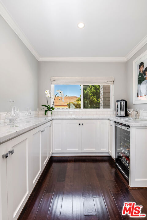 8407 Skyline Drive