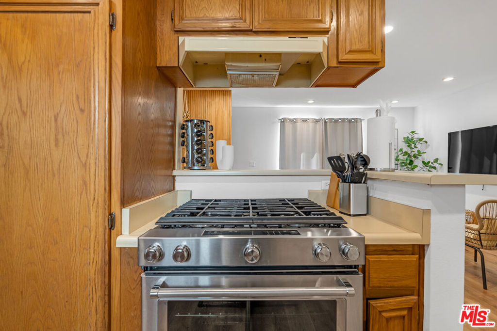 1540 N Bronson Avenue 1