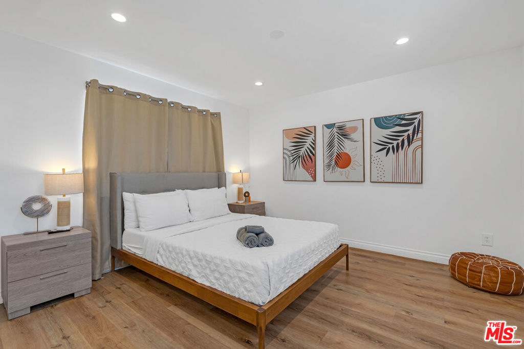 1540 N Bronson Avenue 1