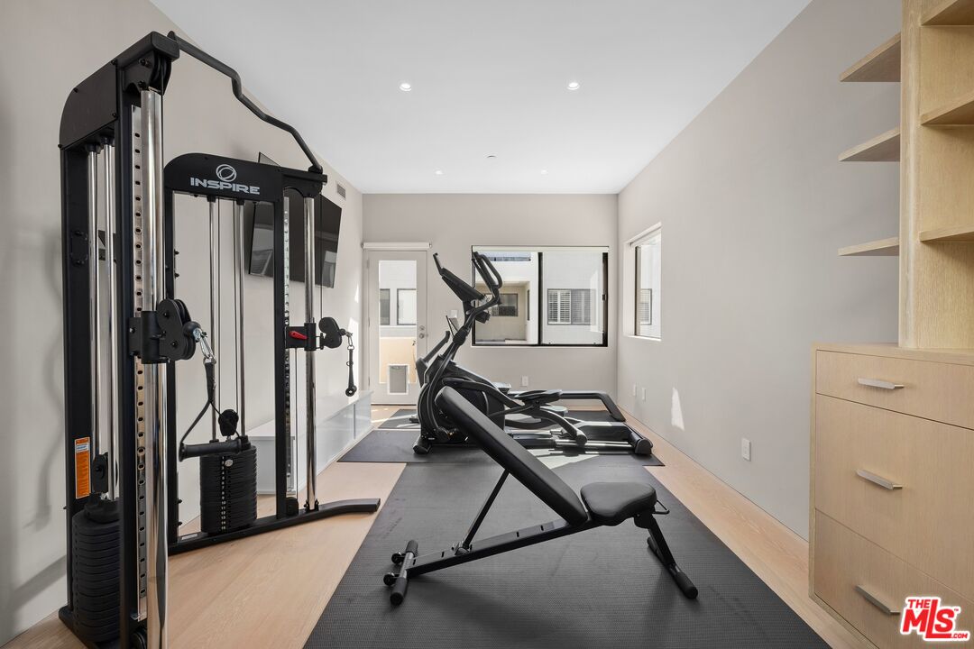 10 Ocean Park Blvd Unit: 1