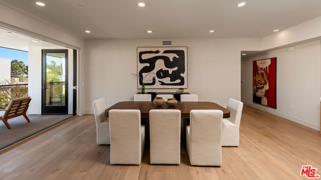 505 Barrington 302
