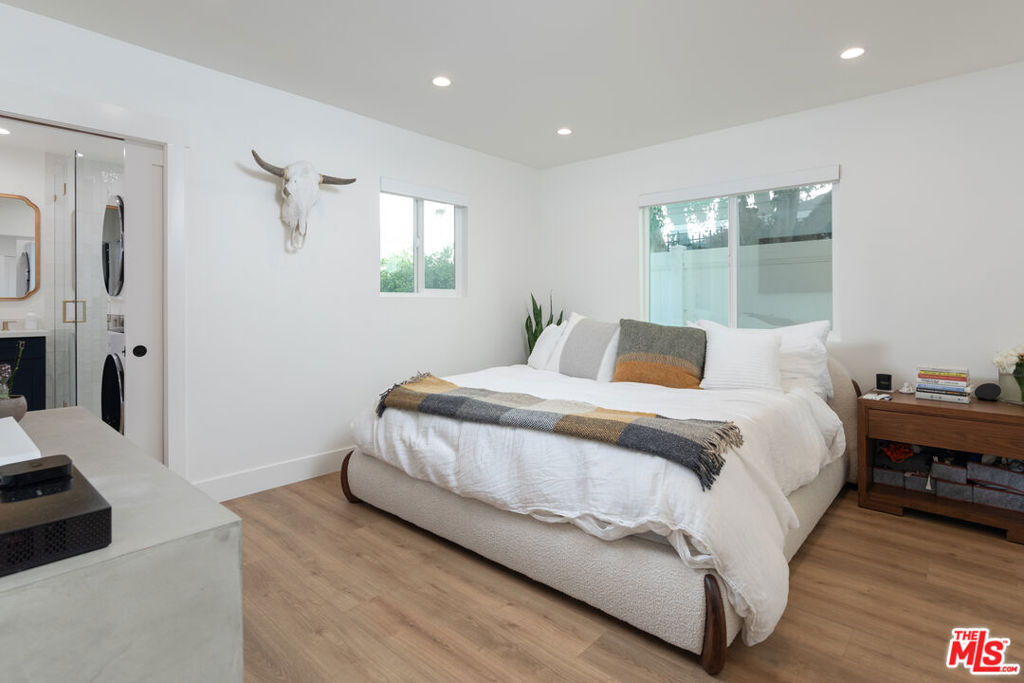 2616 Abbot Kinney Boulevard