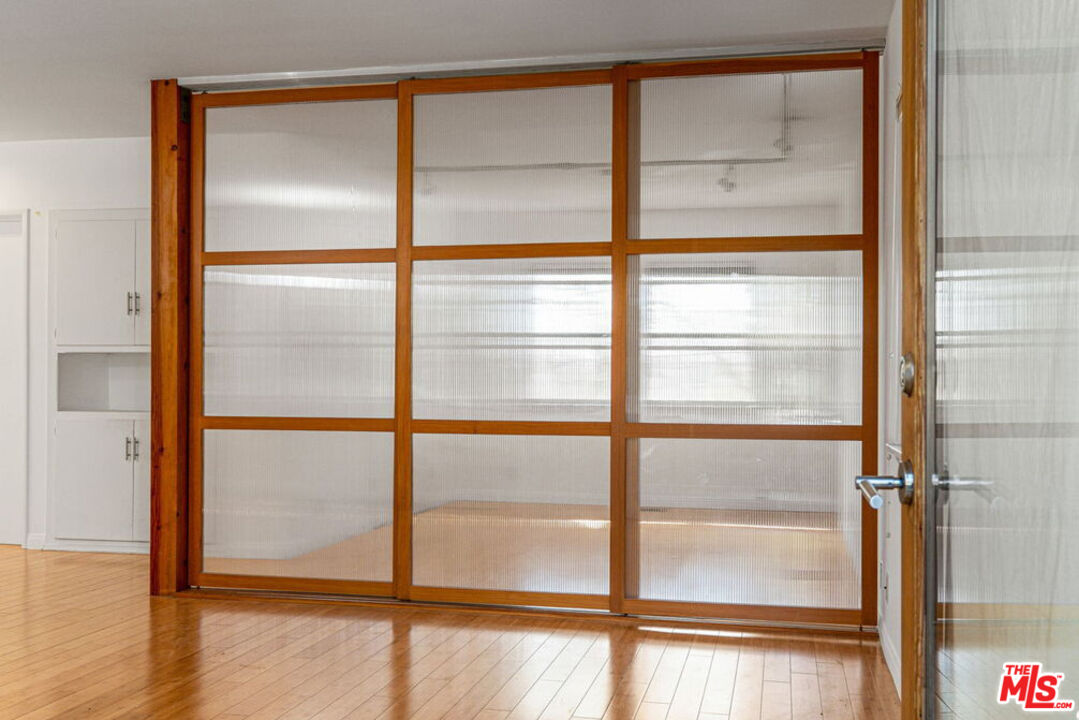 219 3rd Ave Unit: 1/2