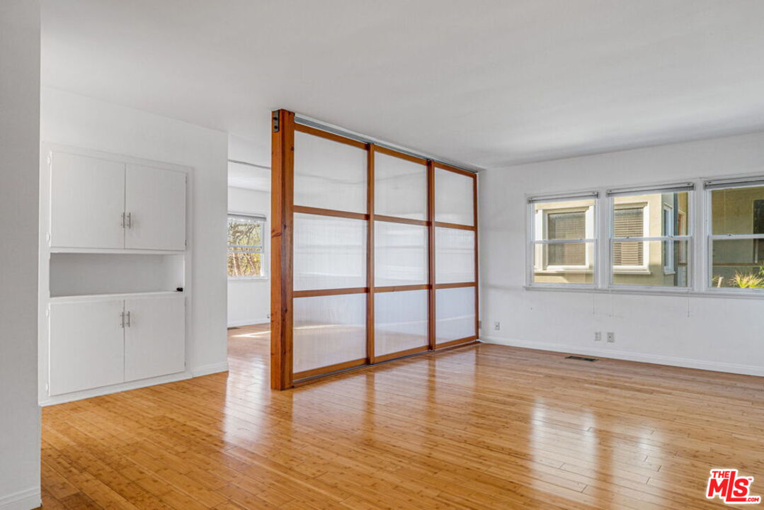 219 3rd Ave Unit: 1/2