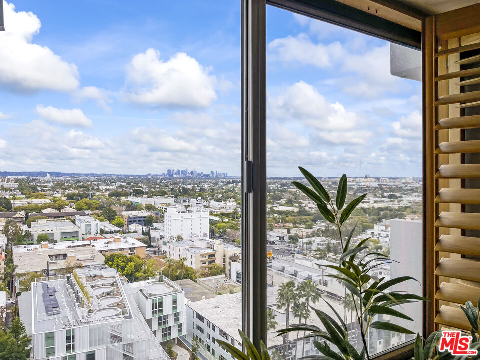 1155 N La Cienega Blvd Unit: 1102