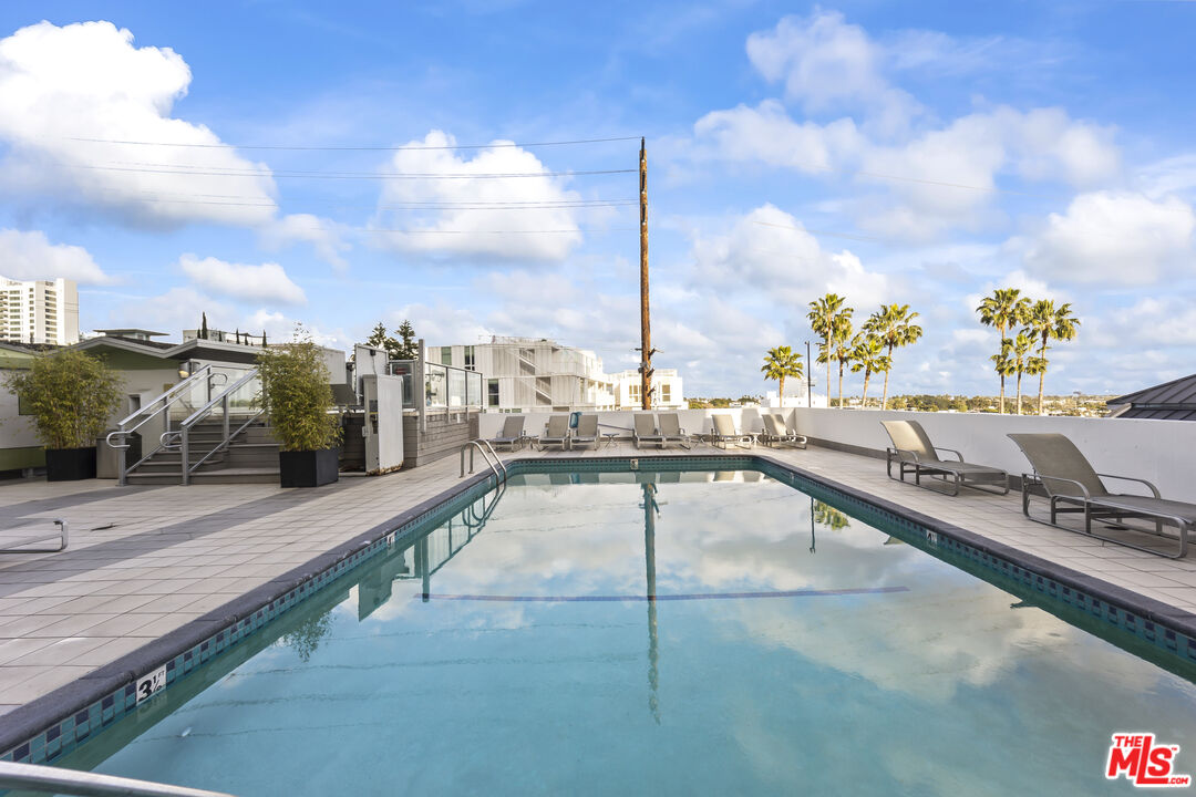 1155 N La Cienega Blvd Unit: 1102