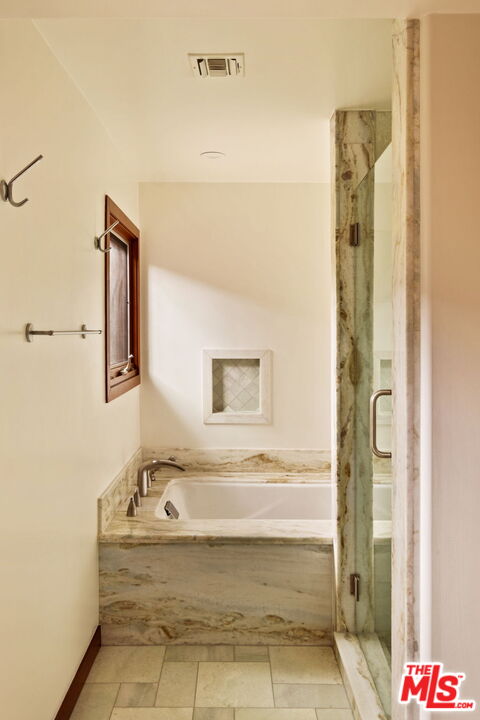 2325 Abbot Kinney Blvd